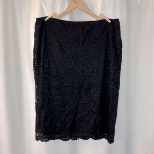 Delicate Elegant Black Lace Pencil Skirt